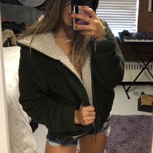 UO Army Green Hooded Sherpa size S
